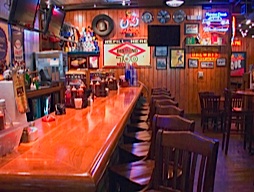 Famous Daves Bar-B-Que Interior